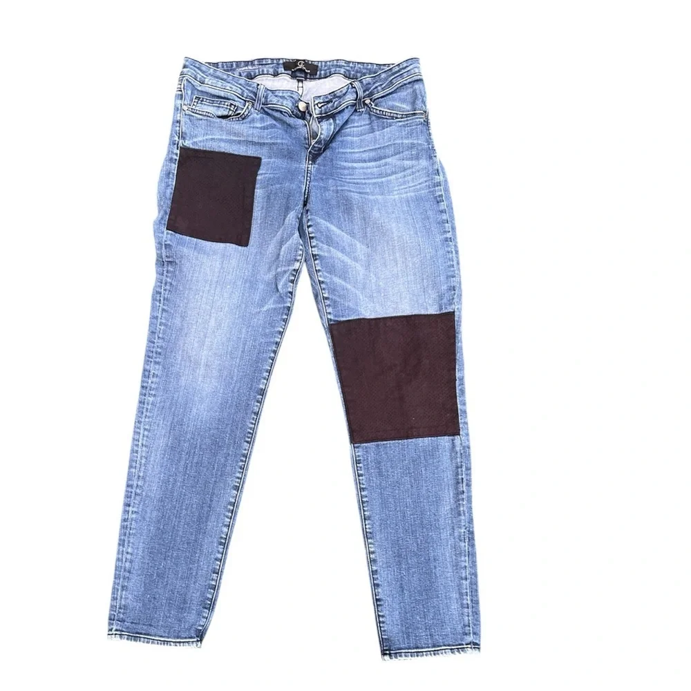 Women Blue Jeans with designer, black frontal patch by Cookie Johnson size 31 - Picture 4 of 5